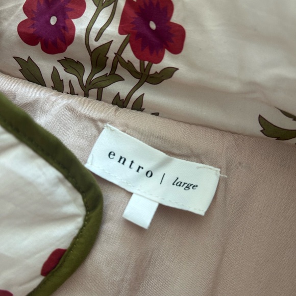 Entro Floral Quilted Puffer Jacket - Cream and Pink - Picture 6 of 9